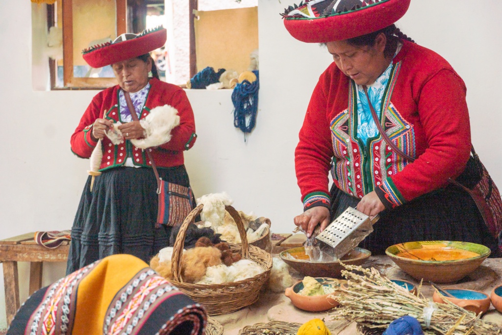Peruvian women show us the traditional way of using local plants to dye the yarns used in the colorful textiles. These handmade textiles are available for purchase directly from the women at this co-op.
